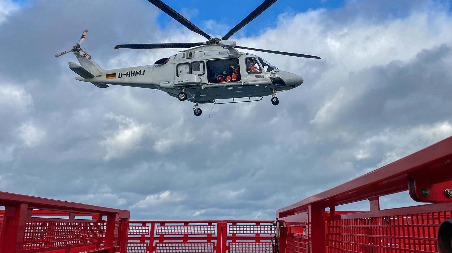 Alpha-Ventus-Wind Multiplikator-Emden-Bremen-Helikopter